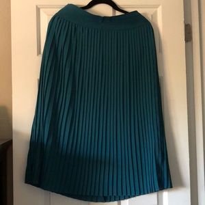 J crew Pleated mid length skirt